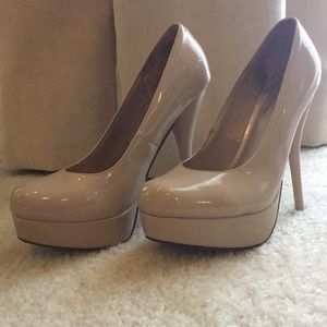 Tan Glaze Heels